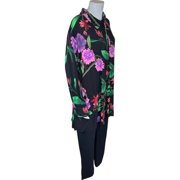 Woman with Control Wardrobe Warrier 2-Piece Traverler Set Safari/Black 1X PETITE - Picture 11 of 16